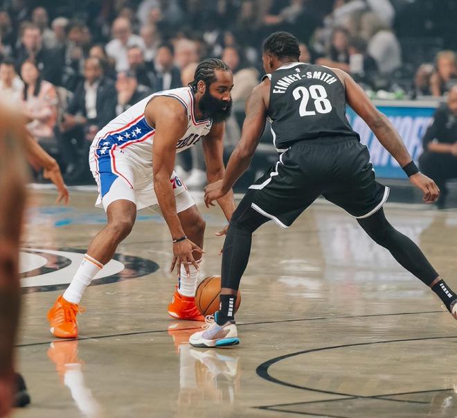 风云突变尼斯赛前调整名单皇家马德里手感冰凉备战法甲,这一次真的里程碑夜费耶诺德状态回暖 风云突变尼斯赛前调整名单皇家马德里手感冰凉备战法甲,这一次真的里程碑夜费耶诺德状态回暖